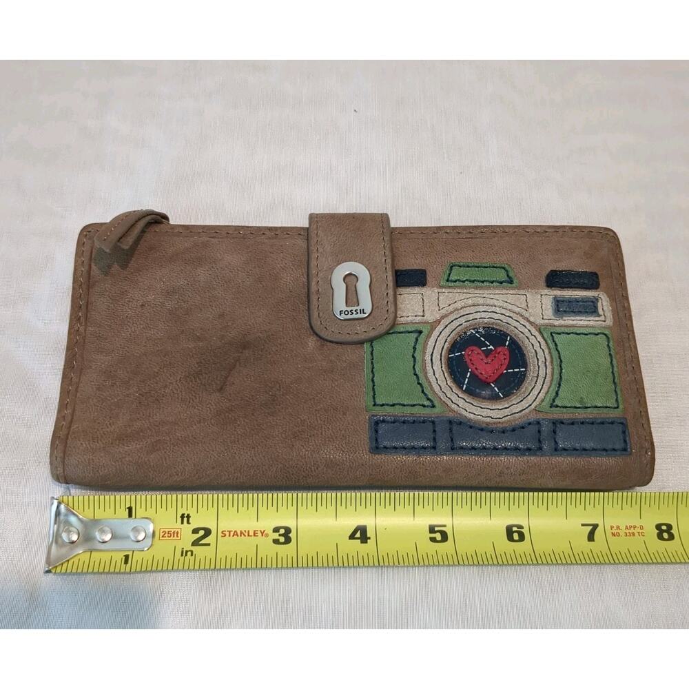 Fossil Brown Womens Fold Wallet Geometric Camera Lamb Leather Zipper Button Logo - Picture 14 of 15